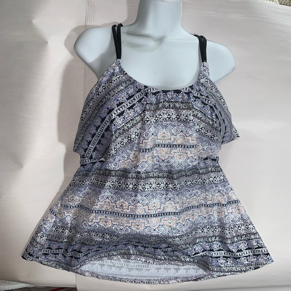 Other - 38) nwt Size 2X lavender/silver TANKINI top